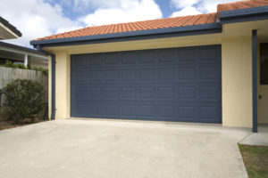 How to Choose the Right Color Garage Door for Your Home