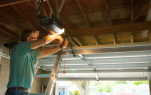 5 Signs It’s Time to Call Yourself a Garage Door Repair Company