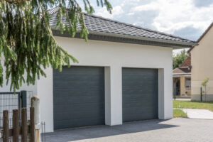 Know the Difference Between Insulated and Non-Insulated Garage Doors